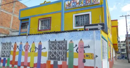 LICEO MODERNO MIS COMPANERITOS FERROCAJA LICEO MODERNO MIS COMPANERITOS FERROCAJA